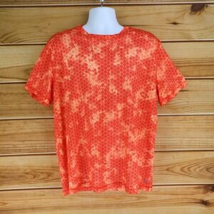Xersion Activewear Short Sleeve Shirt Mens Size XL Bright Orange Geometric Stars